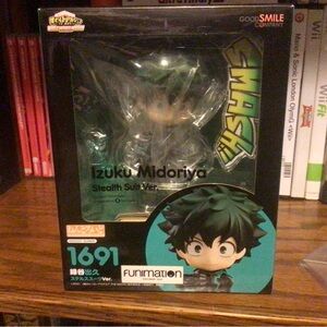 Izuku Midoriya Stealth Suit nendoroid